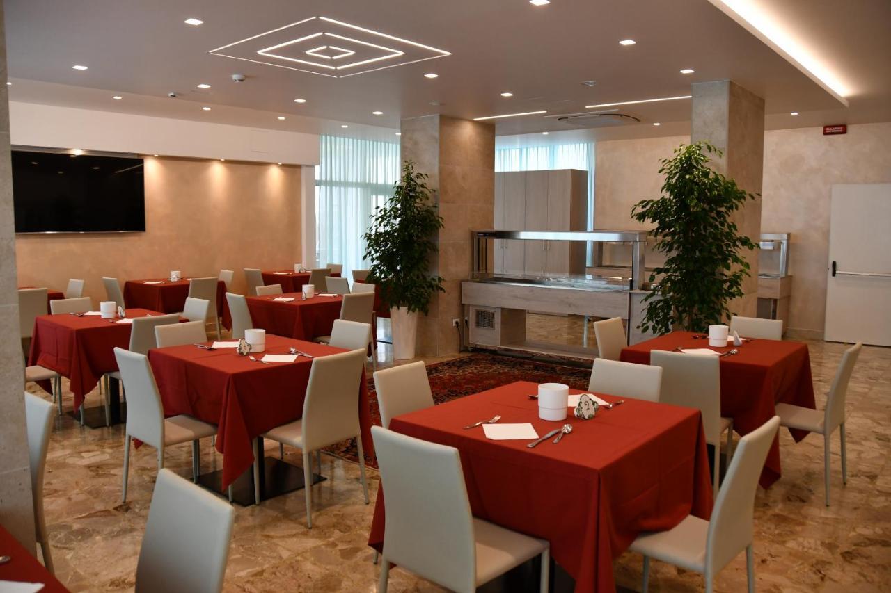 Hotel Playa بيبيوني المظهر الخارجي الصورة