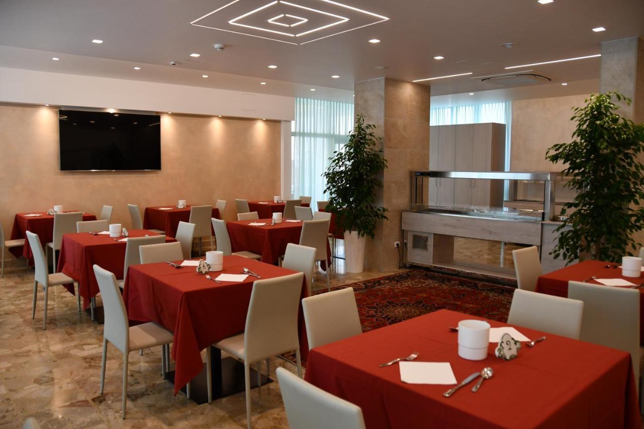 Hotel Playa بيبيوني المظهر الخارجي الصورة
